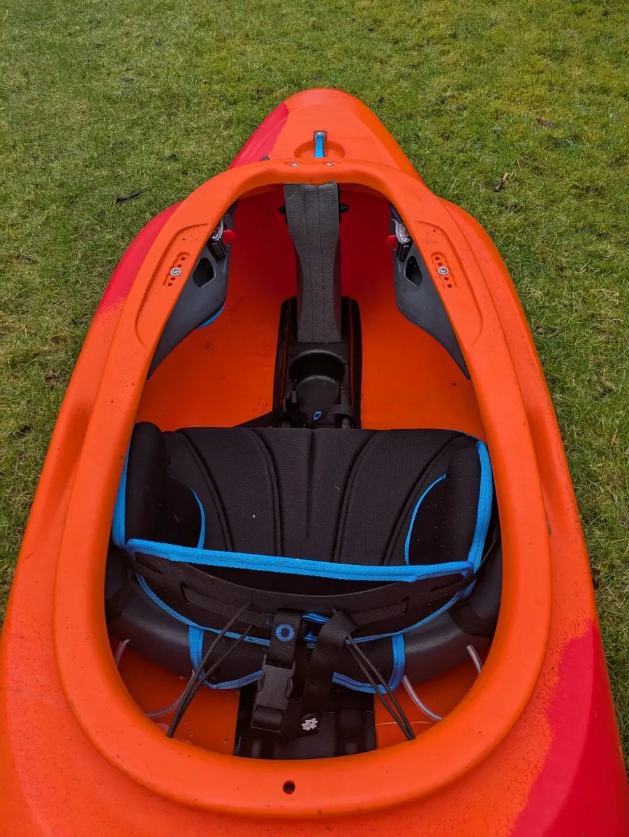 Kayak - pyranha ozone