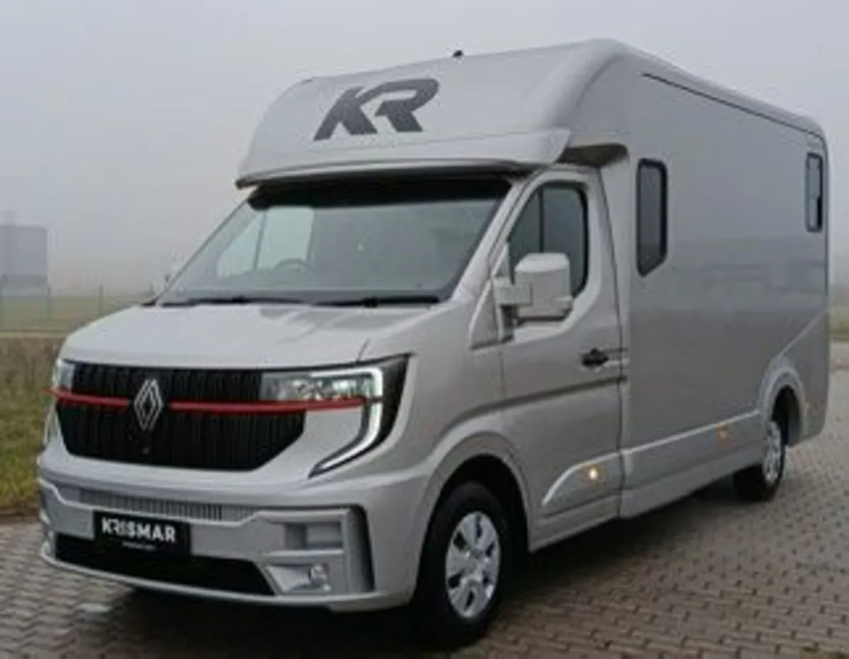 2026 New Model Renault Master 5 Seate - Image 1