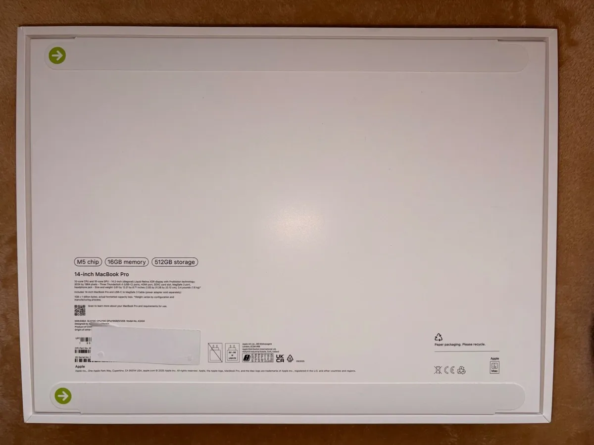 MacBook Pro M5 (2025) - Image 2
