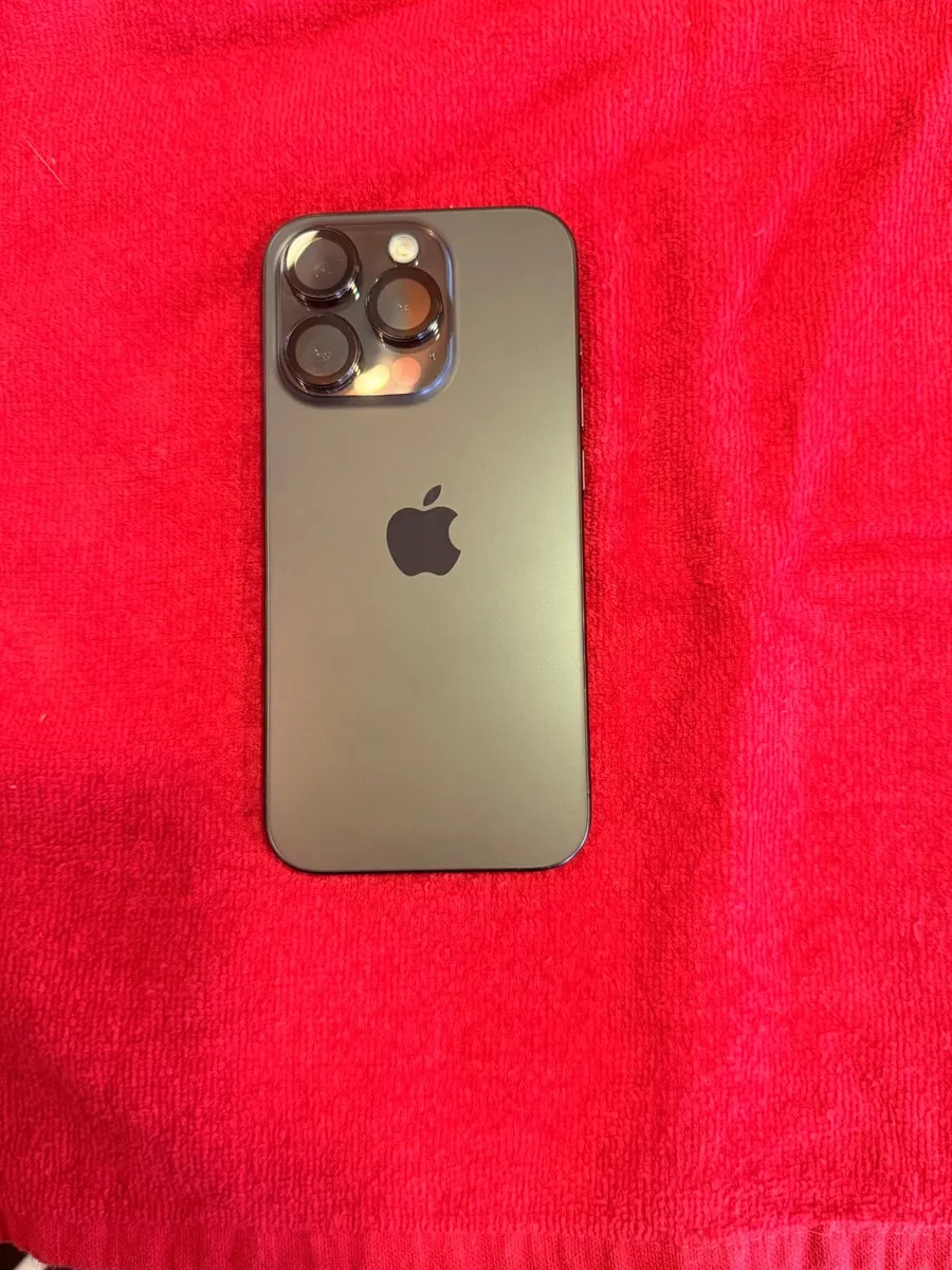 iPhone 15 Pro - Image 3