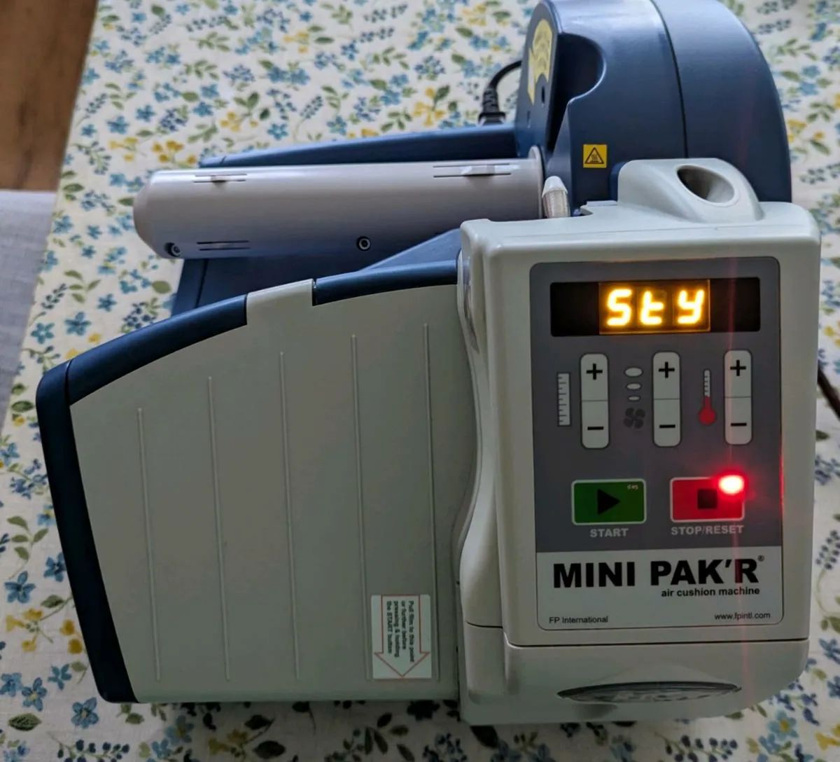 Mini Pak'r Air Cushion Packaging Machine - Image 1