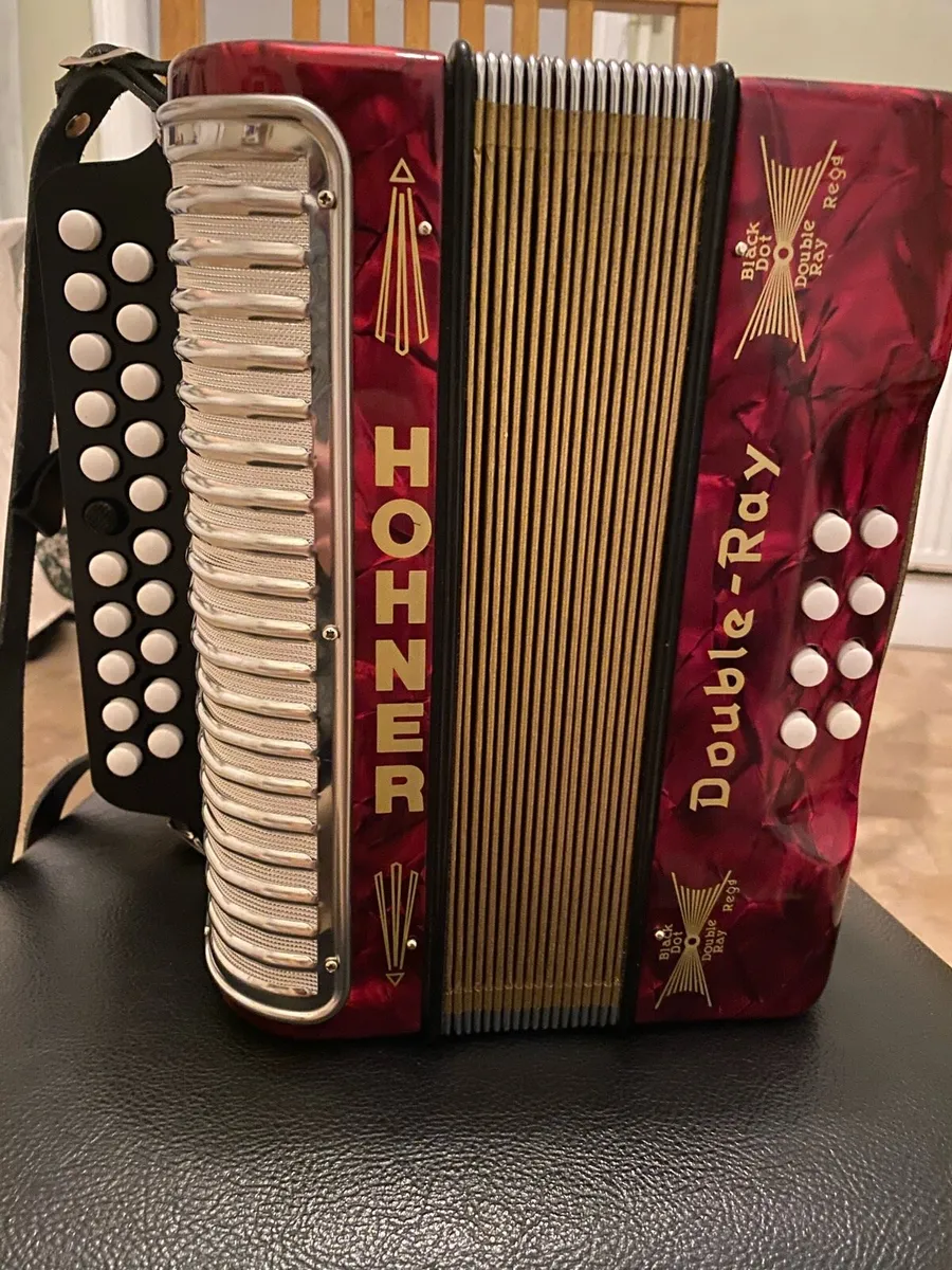 Hohner B/C Black Accordion - Image 3