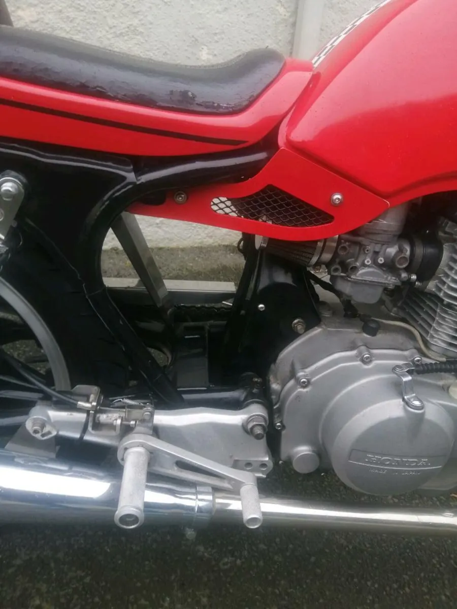 Honda cb250 superdream cafe racers - Image 3