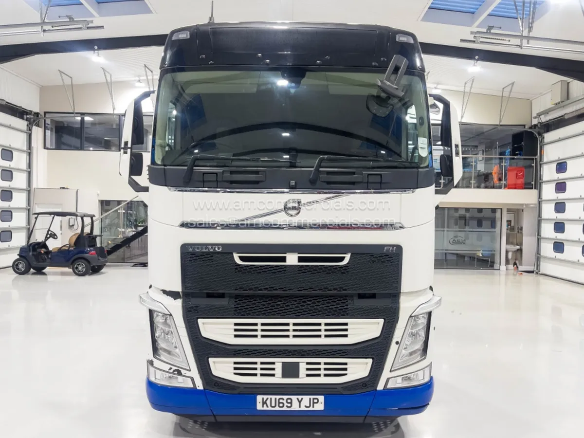 2019 VOLVO FH 460 GLOBETROTTER - Image 2