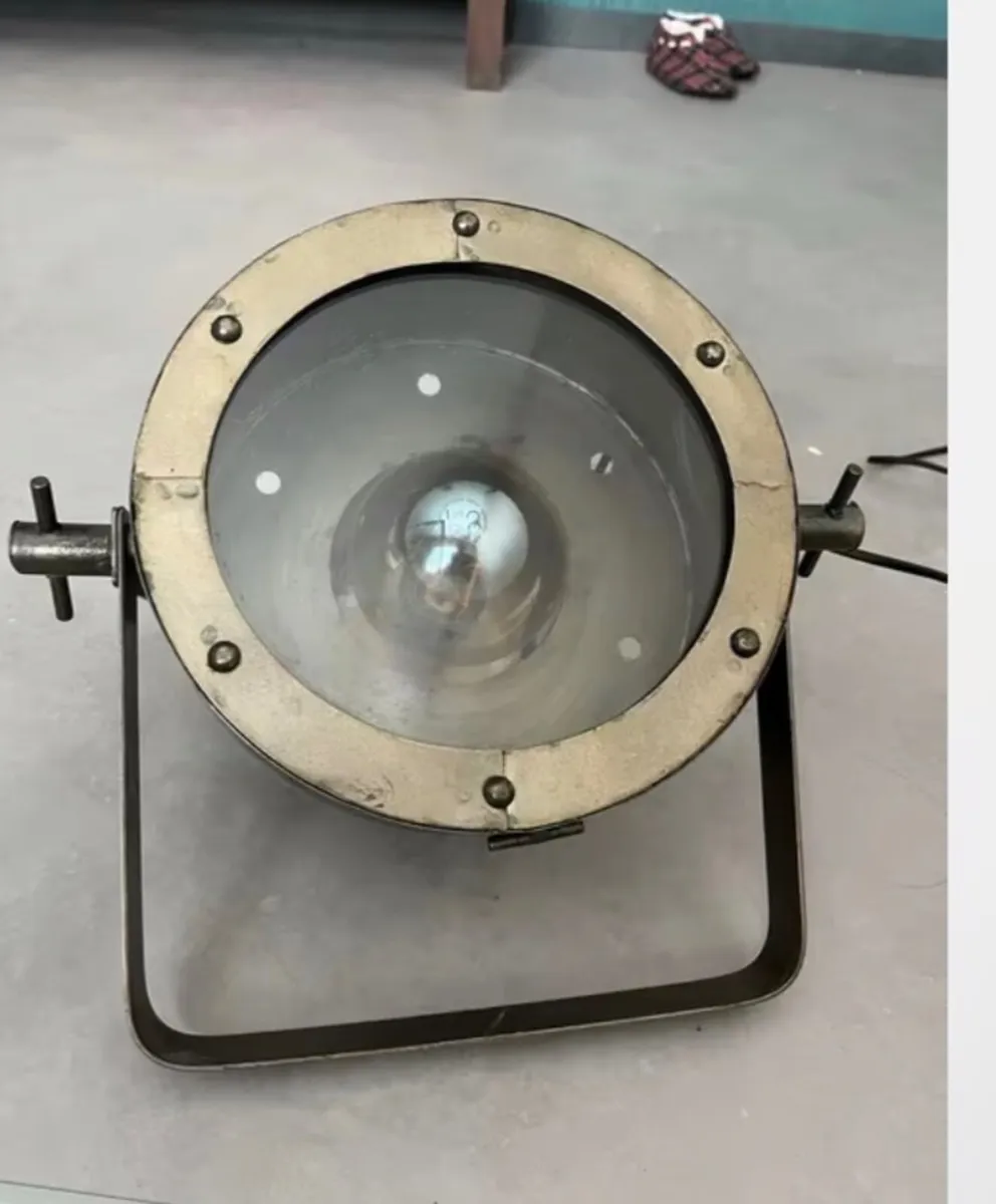 Industrial Spotlight  / Table Lamp - Image 2