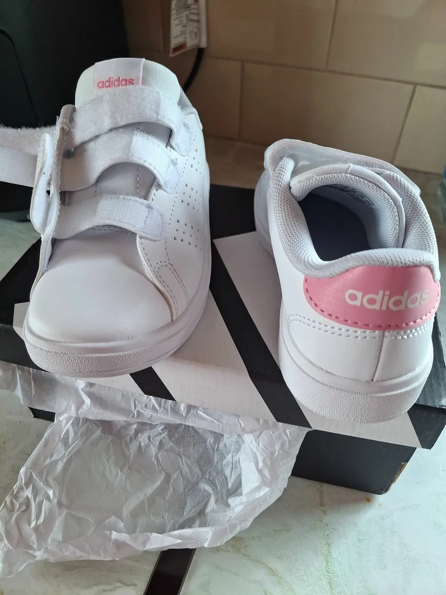 Kids shoes - Image 1