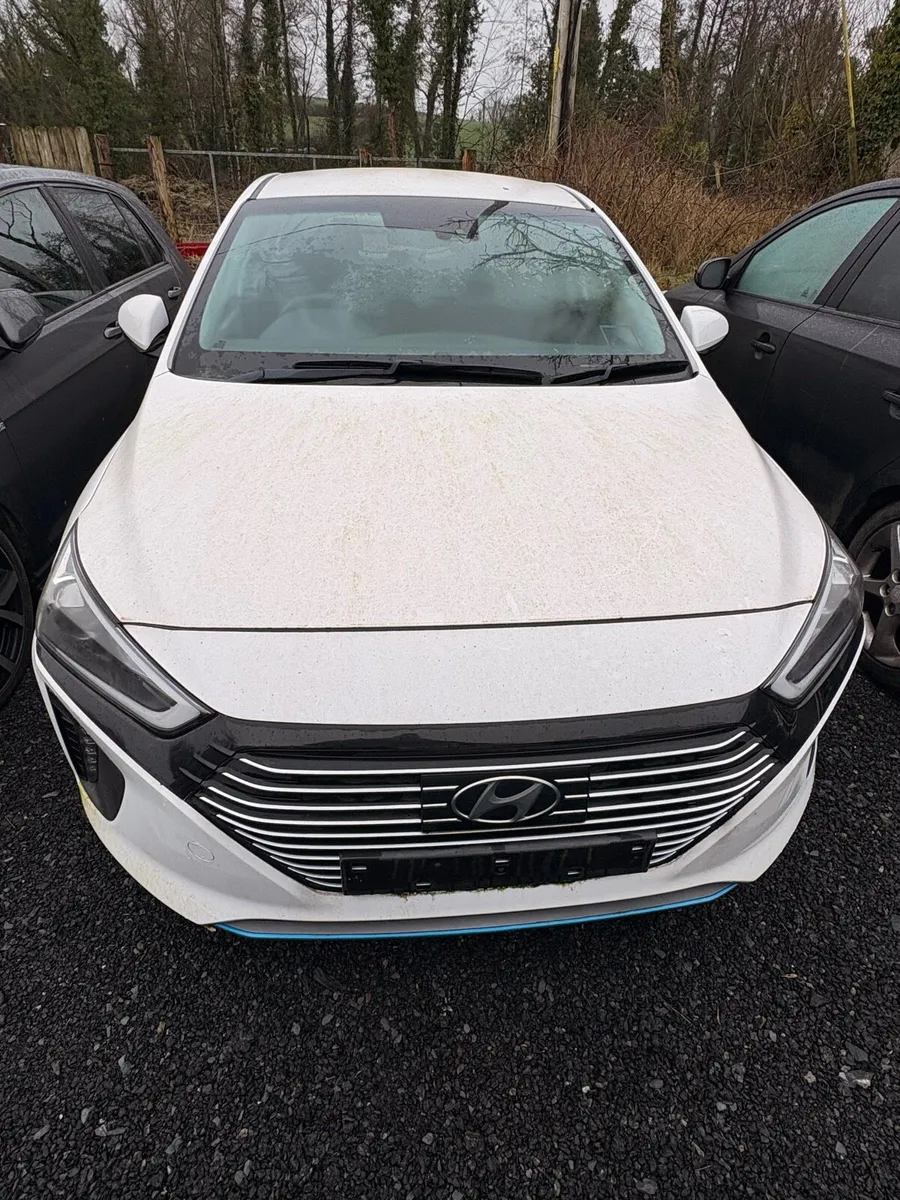 2019 Hyundai Ioniq 1.6 petrol/hybrid for parts - Image 1