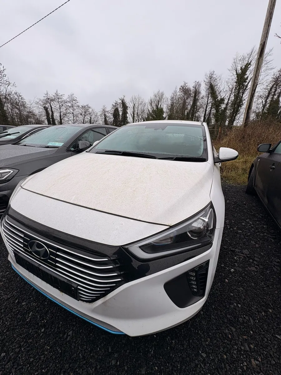 2019 Hyundai Ioniq 1.6 petrol/hybrid for parts - Image 4