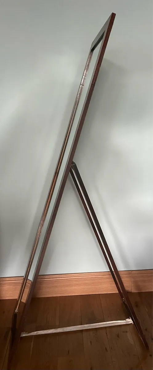 TALL OAK FREE STANDING MIRROR - Image 4