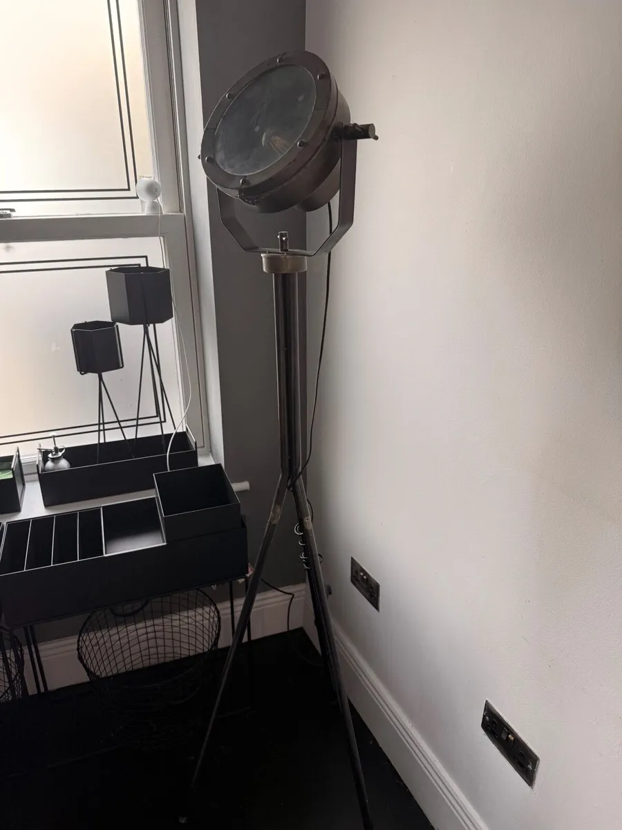 Industrial Tripod Floor Lamp - Image 1