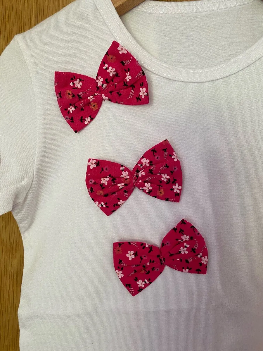 Girl’s Brand New Short Sleeve 3 Bows White Top - Image 2