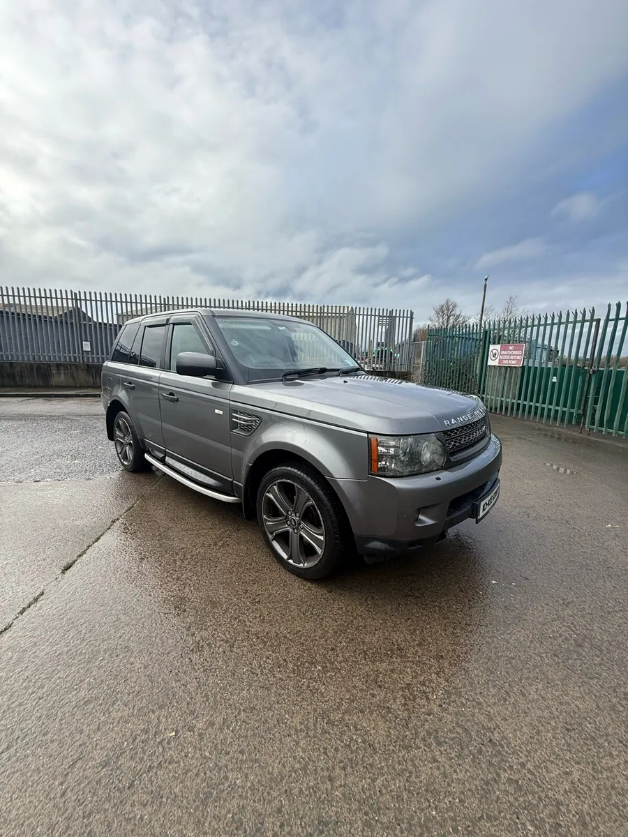 Range Rover Sport Crewcab - Image 2
