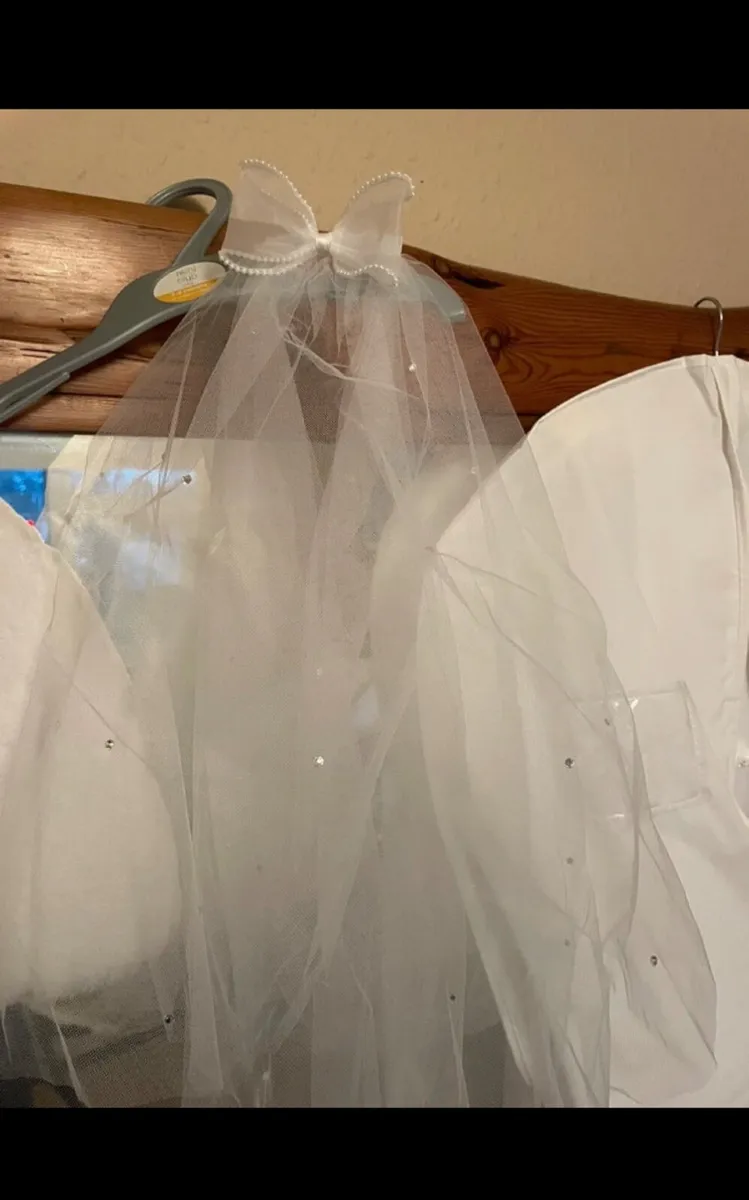 Communion dress - Image 4