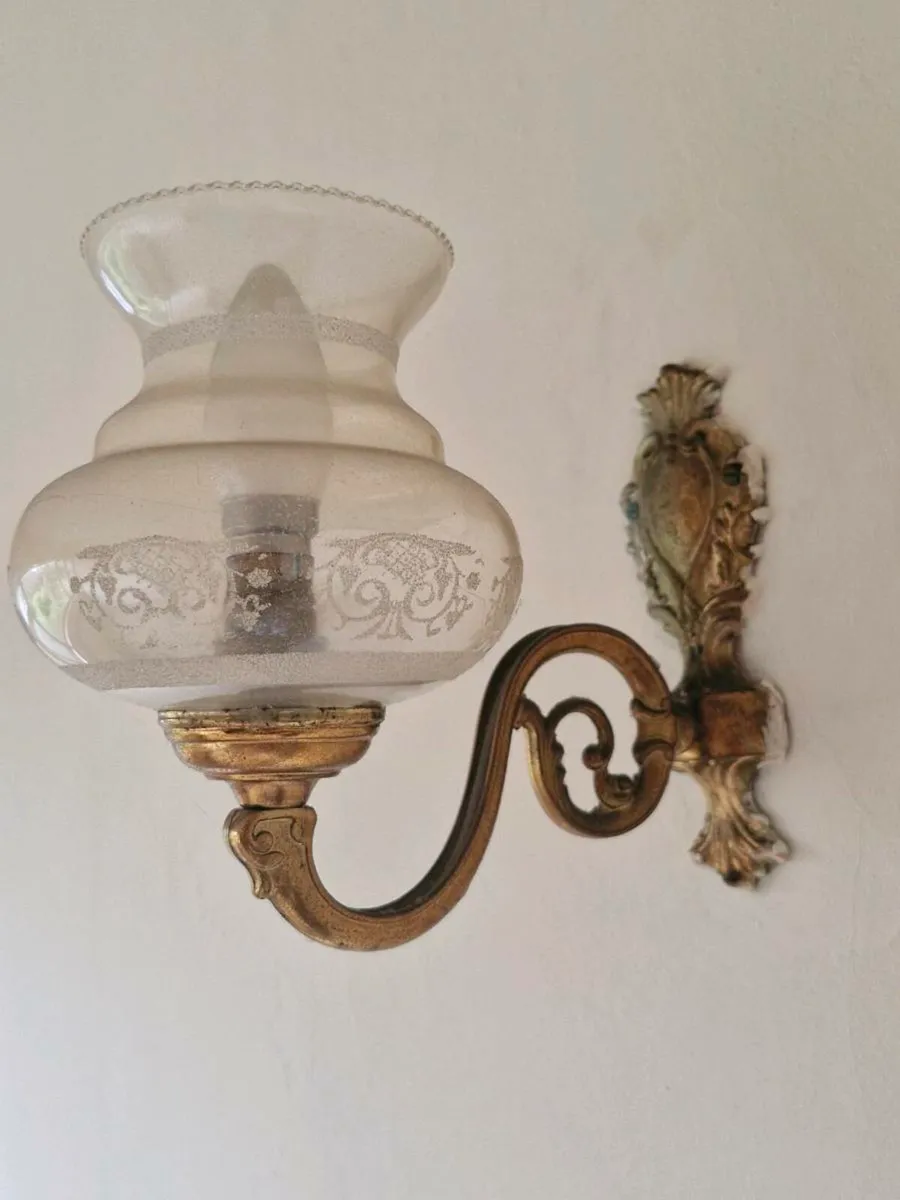 Antique brass light wall sconce - Image 4