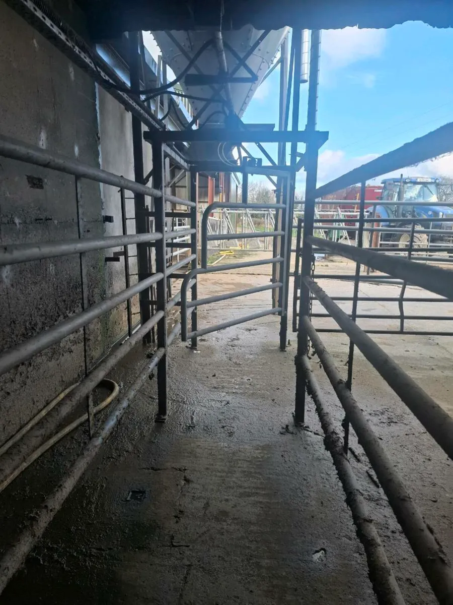 Drafting gate - Image 4