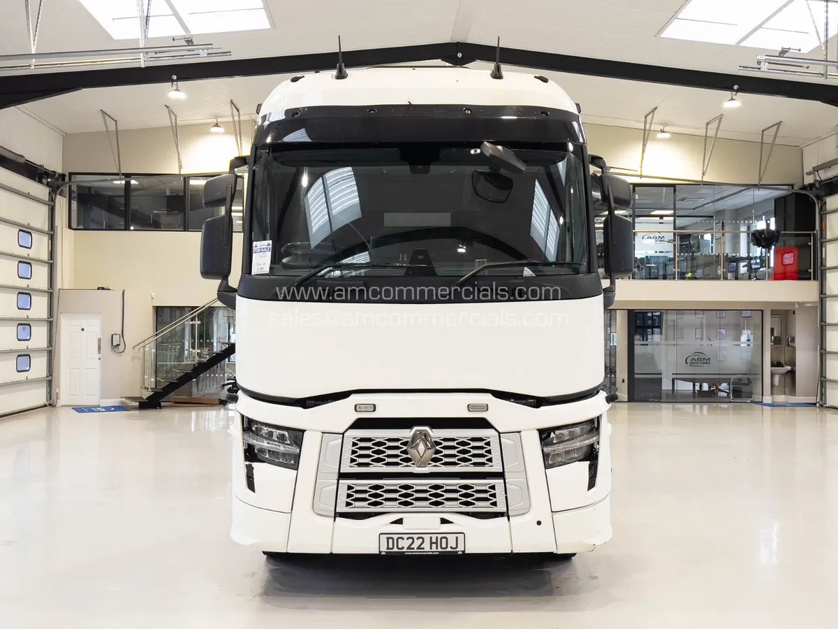 2022 (22) Renault T520 6X2 Tag w/Combi Wet Kit - Image 2