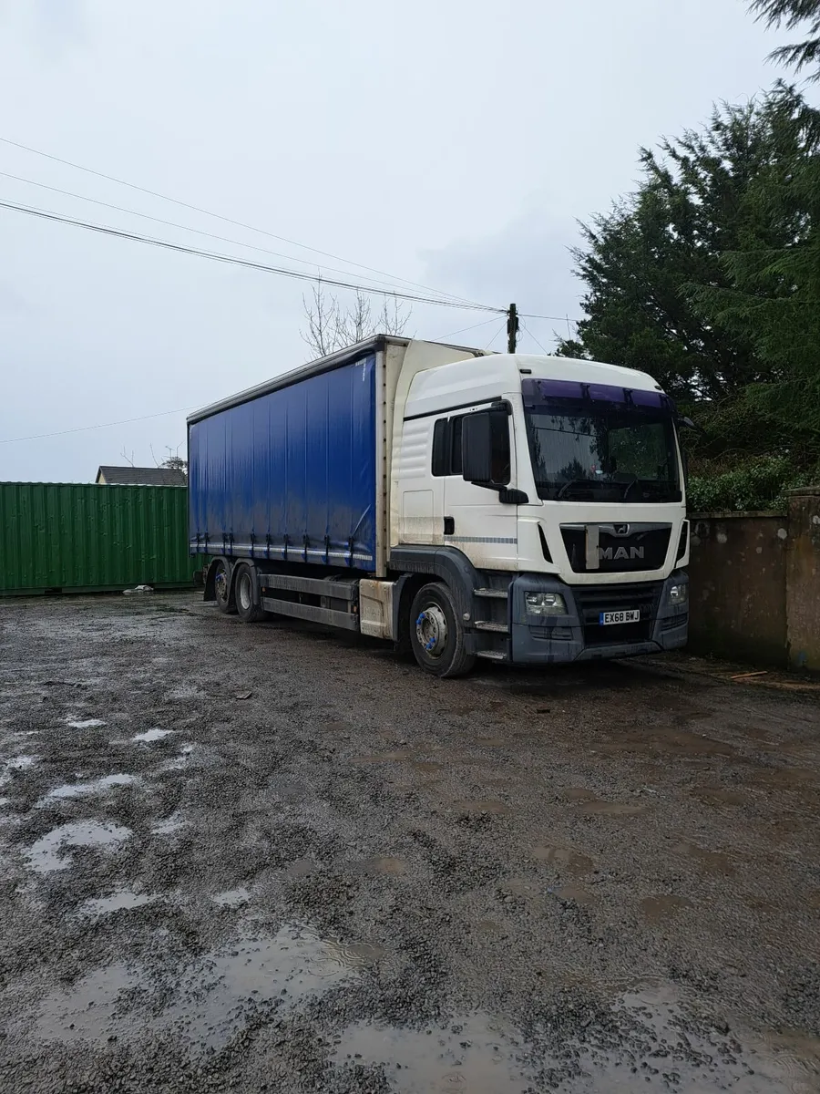 Man Other 2018 - Image 3