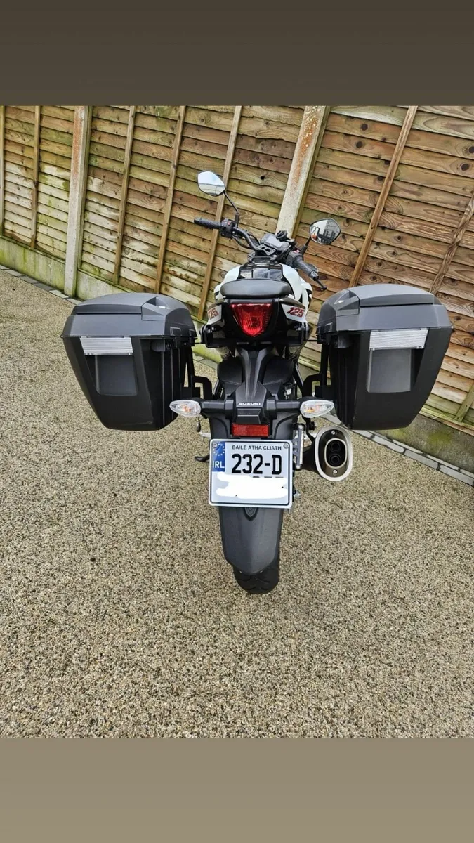 Suzuki GSX S125 IMMACULATE CONDITION - Image 4