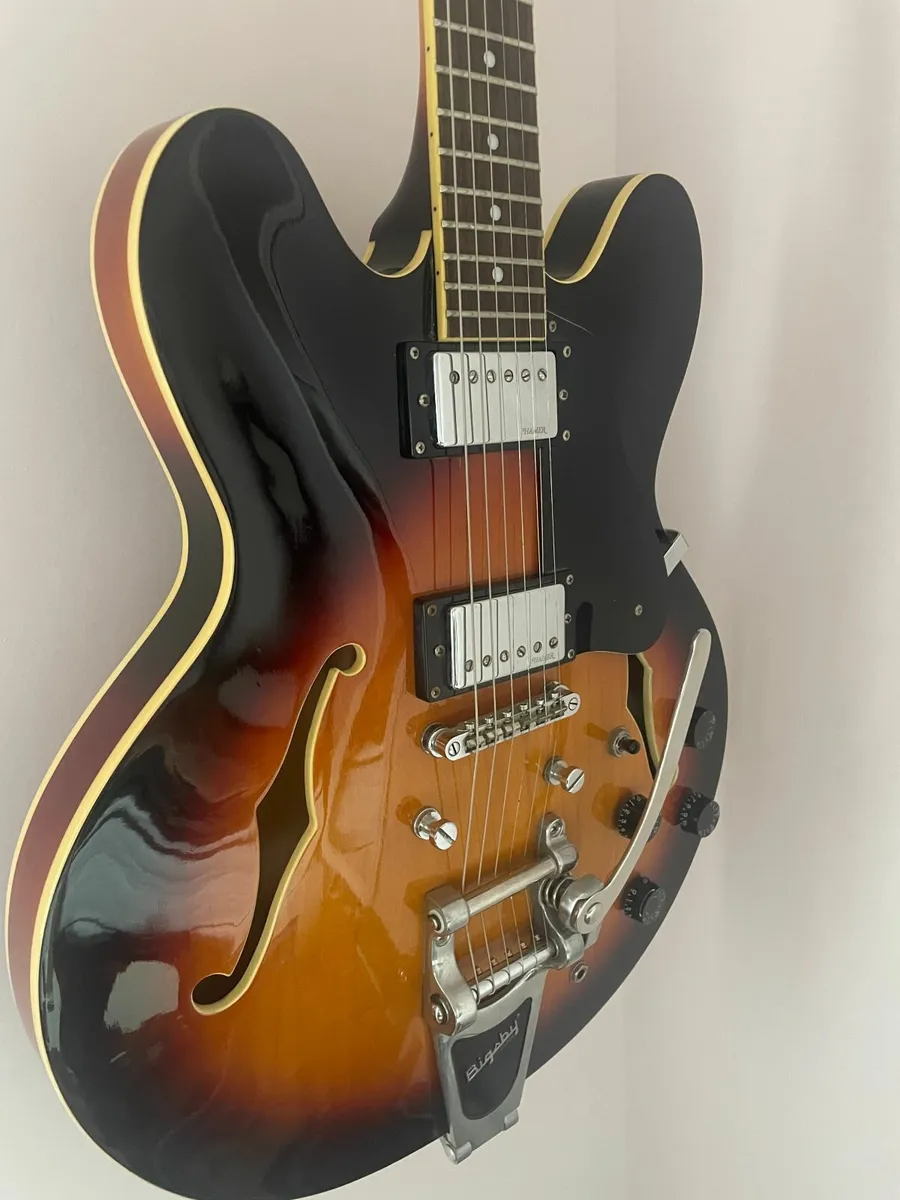 Hamer semi hollow Echotone electric guitar w/ case - Image 2