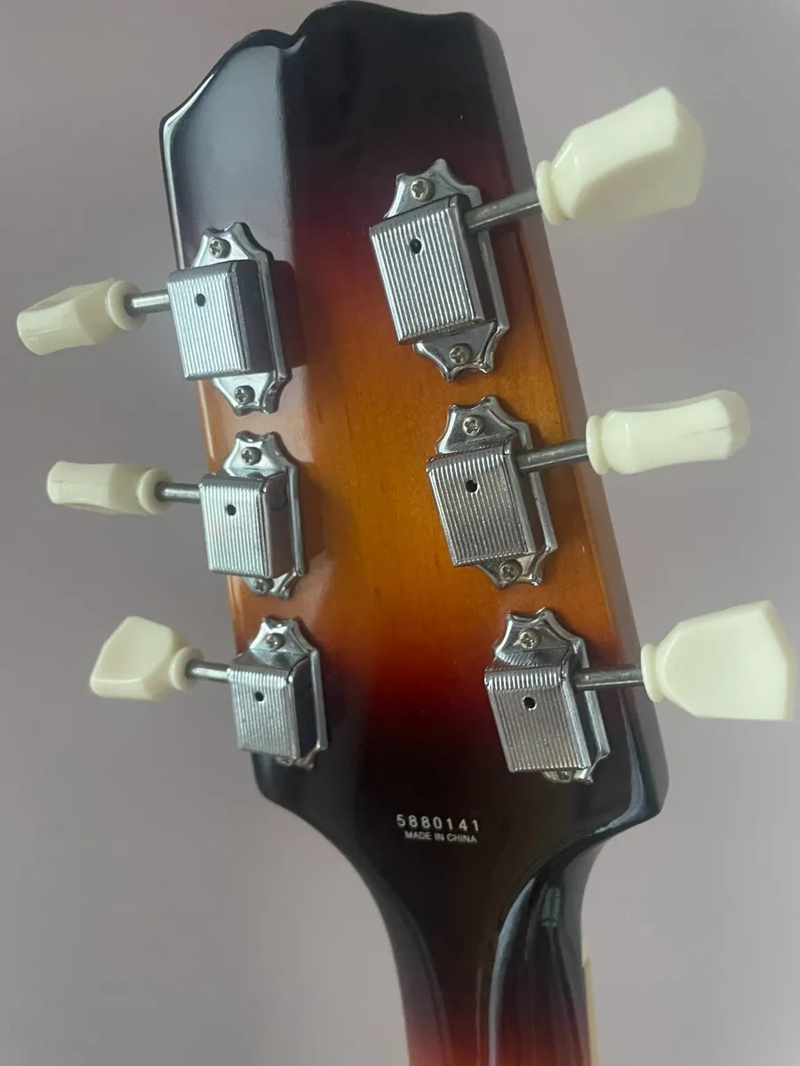 Hamer semi hollow Echotone electric guitar w/ case - Image 4