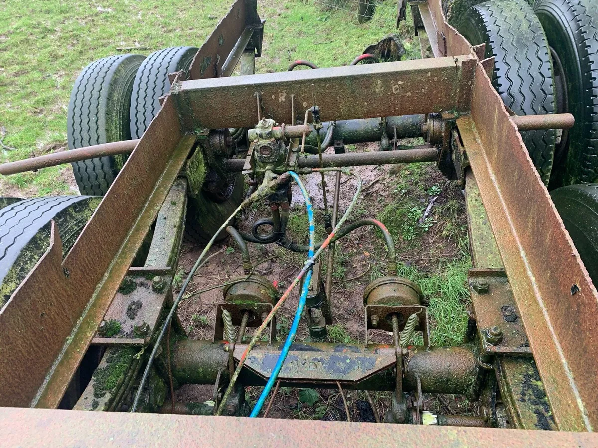 DOUBLE AXLE ON SPRINGS - Image 2