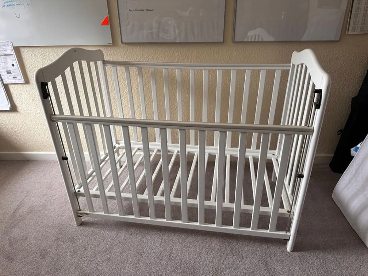 Mamas and Papas Cot Bundle   Everything You Need to Get Started - Image 3