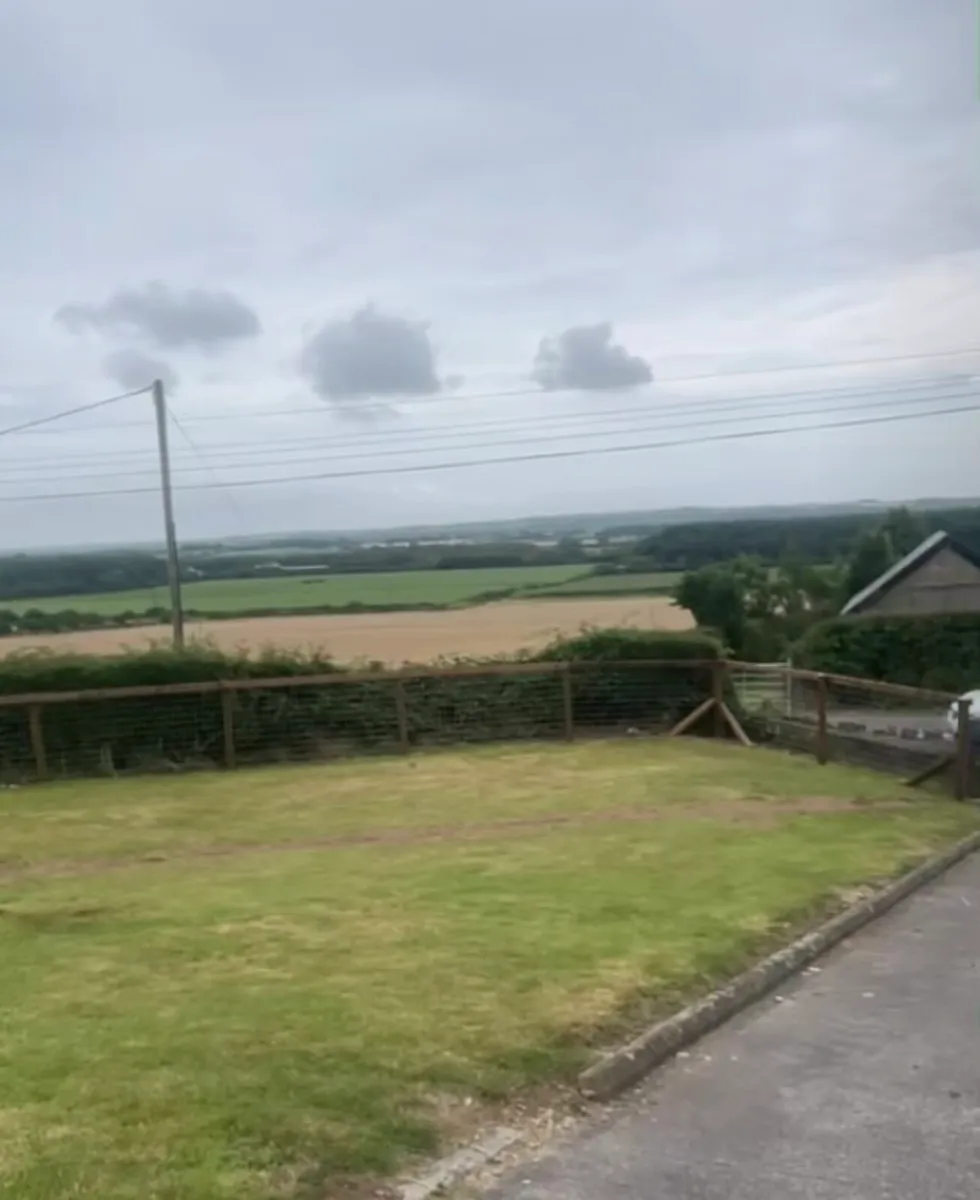 Fencing services - Image 1