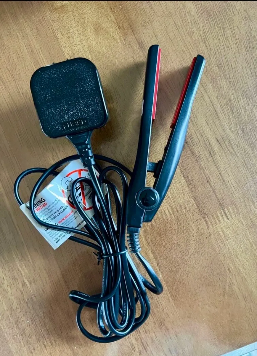 Hair Straightener - Image 2