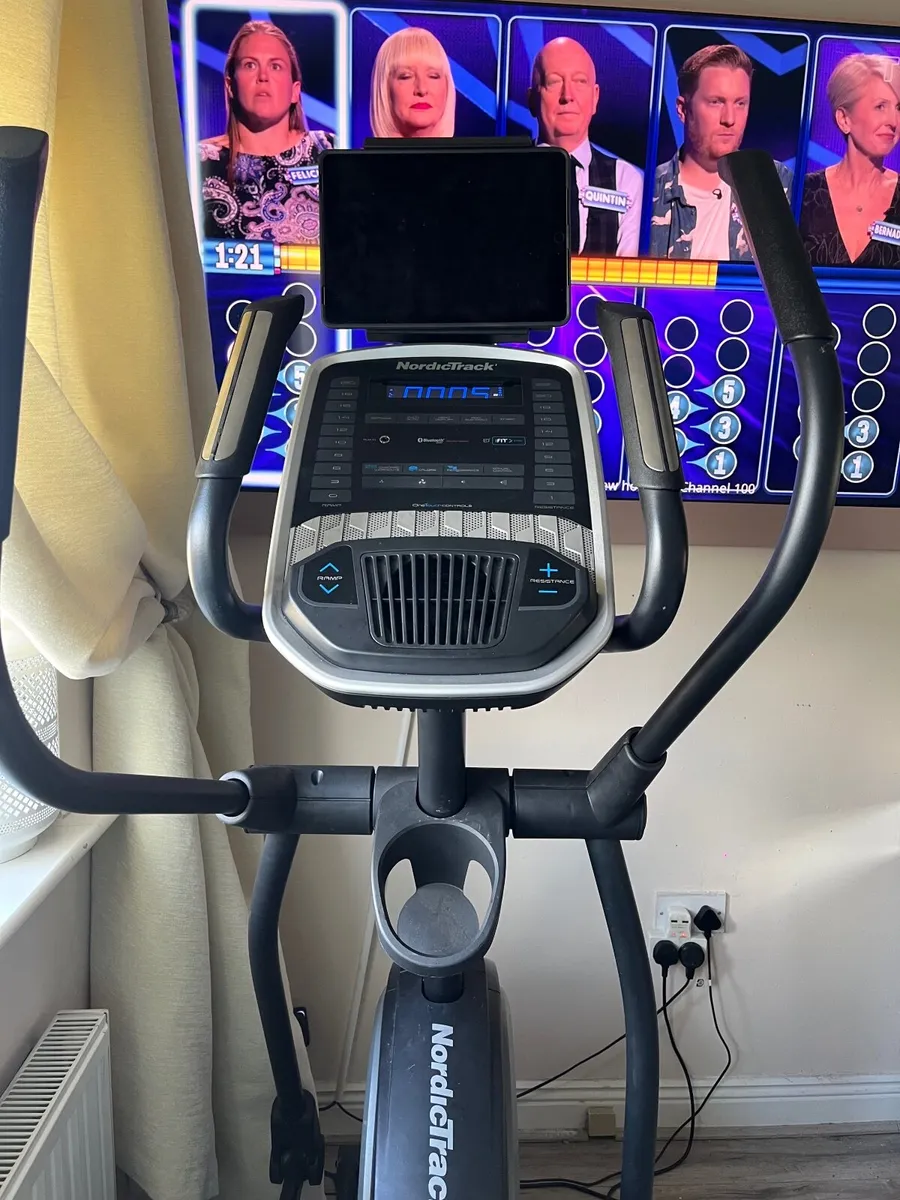 Elliptical nordictrack crosstrainer - Image 3
