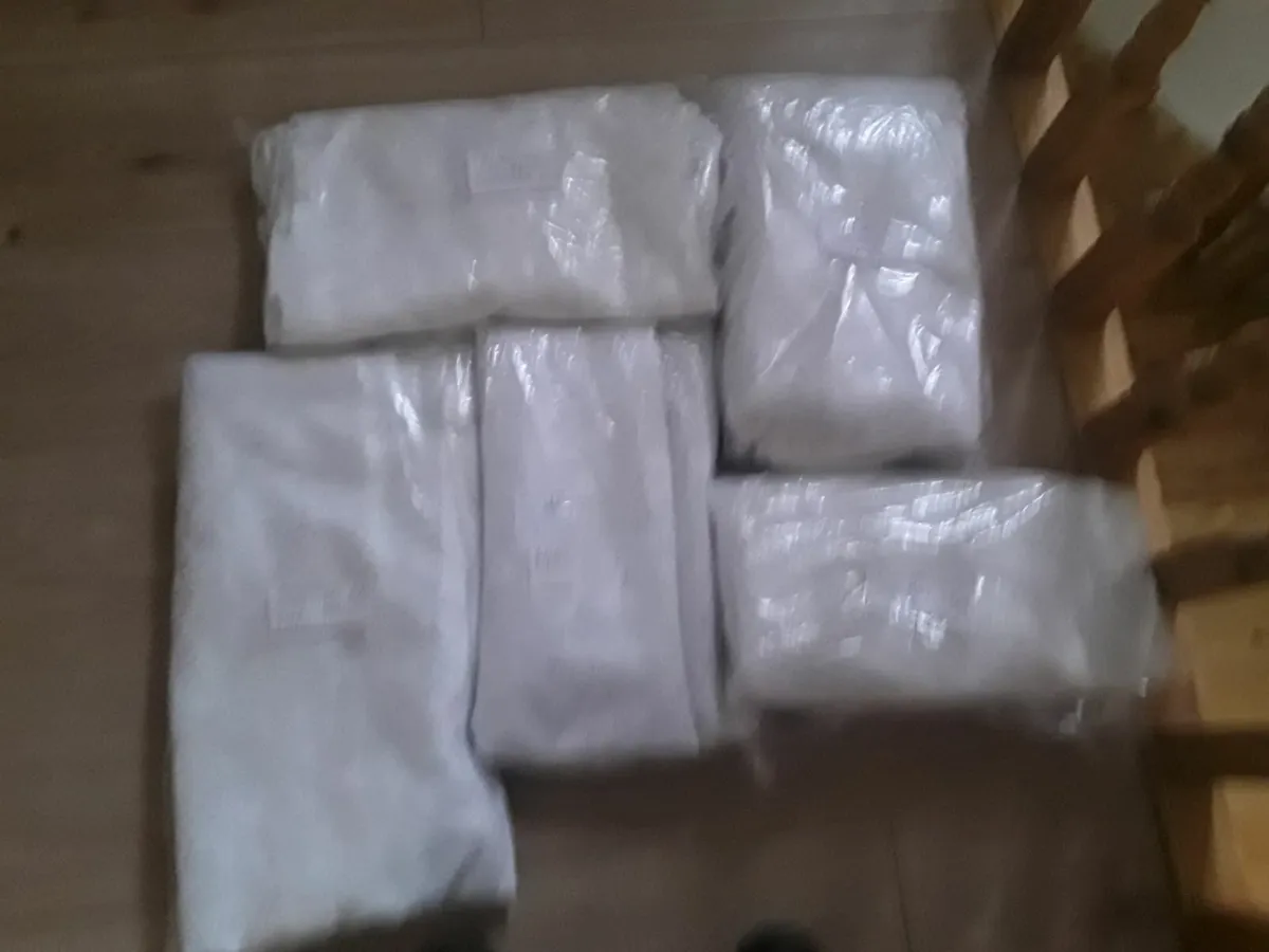 Lovely lace curtains sold together or individually - Image 1