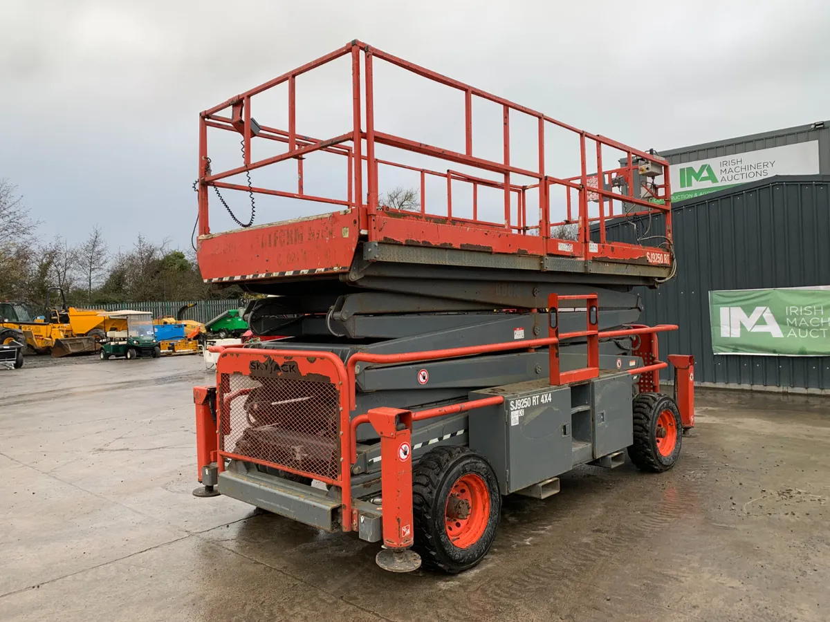 2018 SKYJACK SJ9250 DIESEL RT SCISSORS FOR AUCTION - Image 4