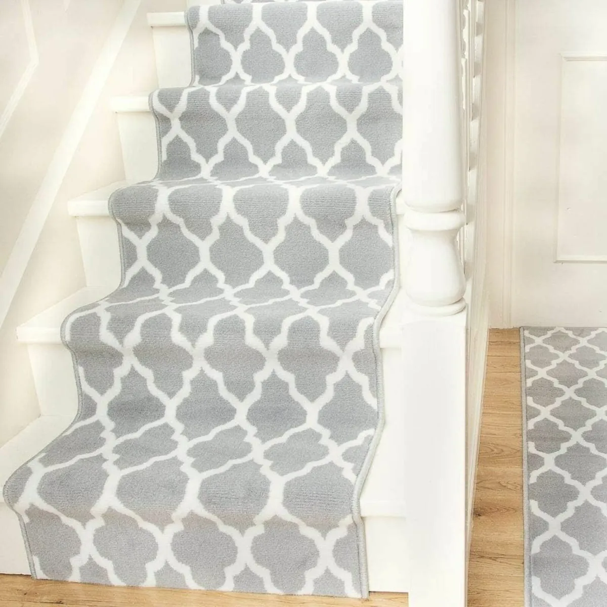 Modern Grey Geometric Trellis Stair Carpet Cream - Image 1