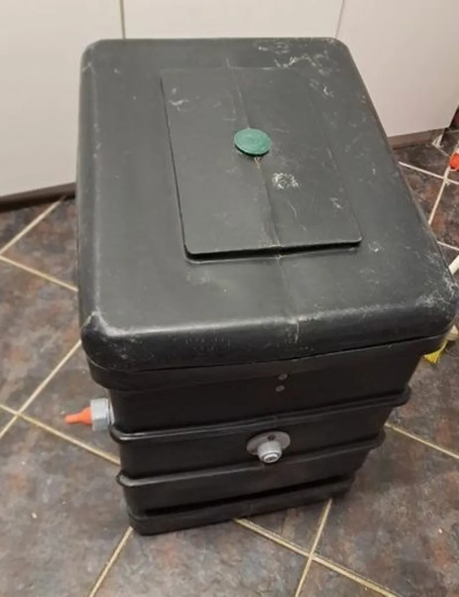 Automatic on demand Lamb feeder - Image 4