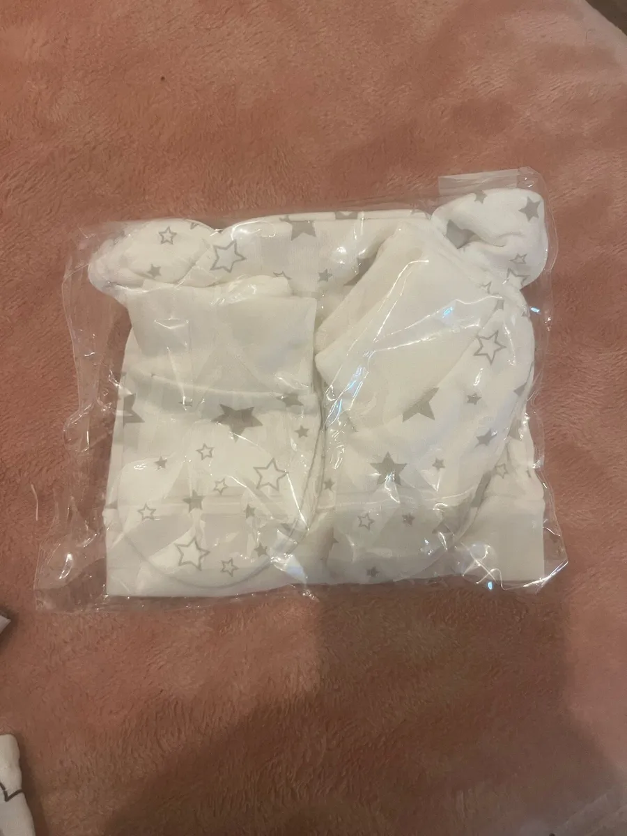 Newborn - 0-1 month - Image 2