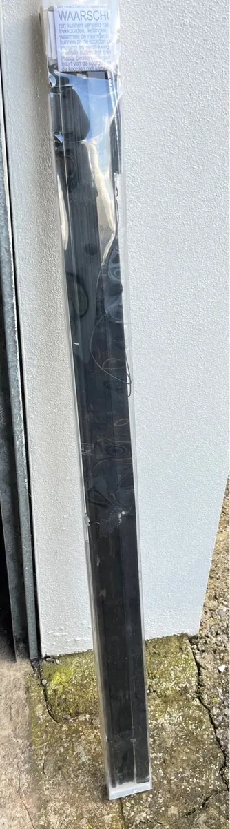 Venetian Blind (Black - Image 1