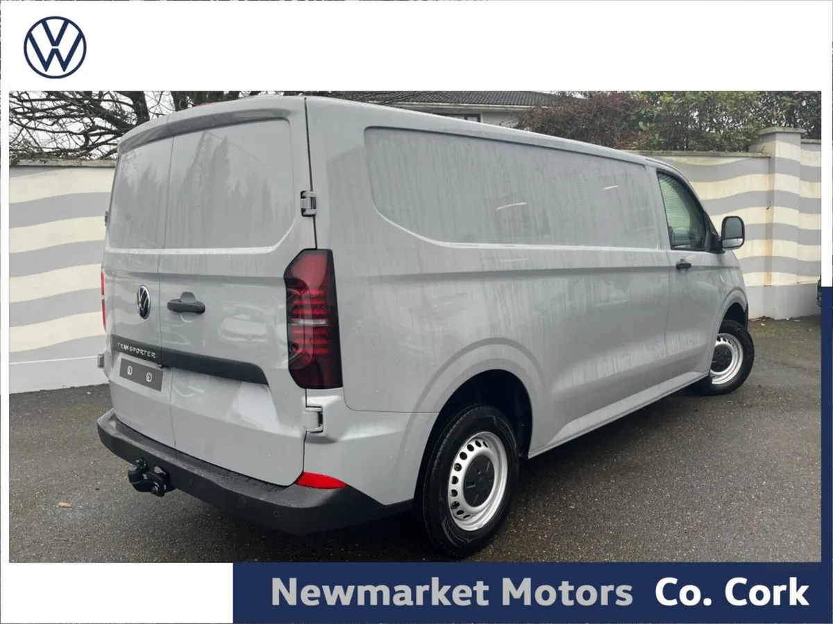 Volkswagen Transporter 170BHP AUTOMATIC LONG WHEEL - Image 3