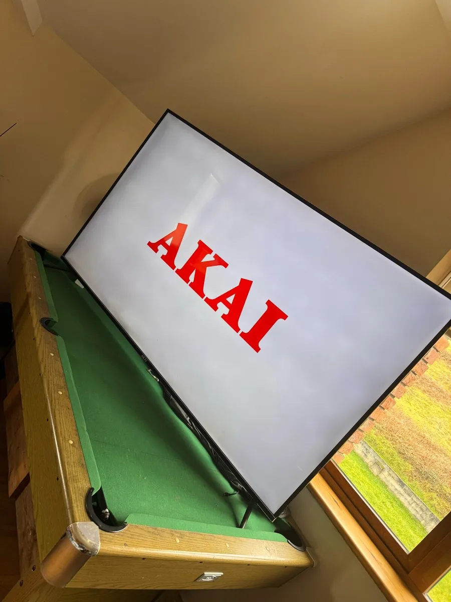 75 inch akai tv
