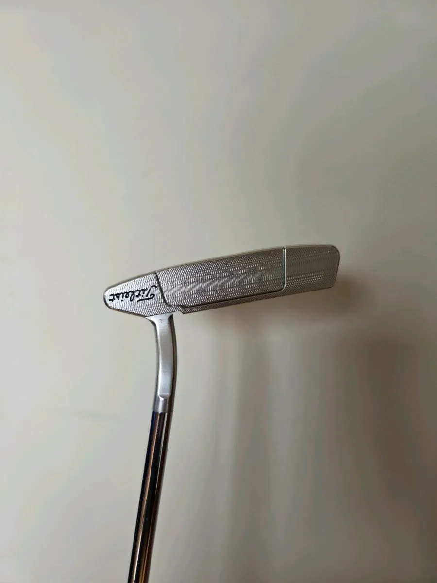 Scotty Cameron Select Newport 2.5 34" - Image 2