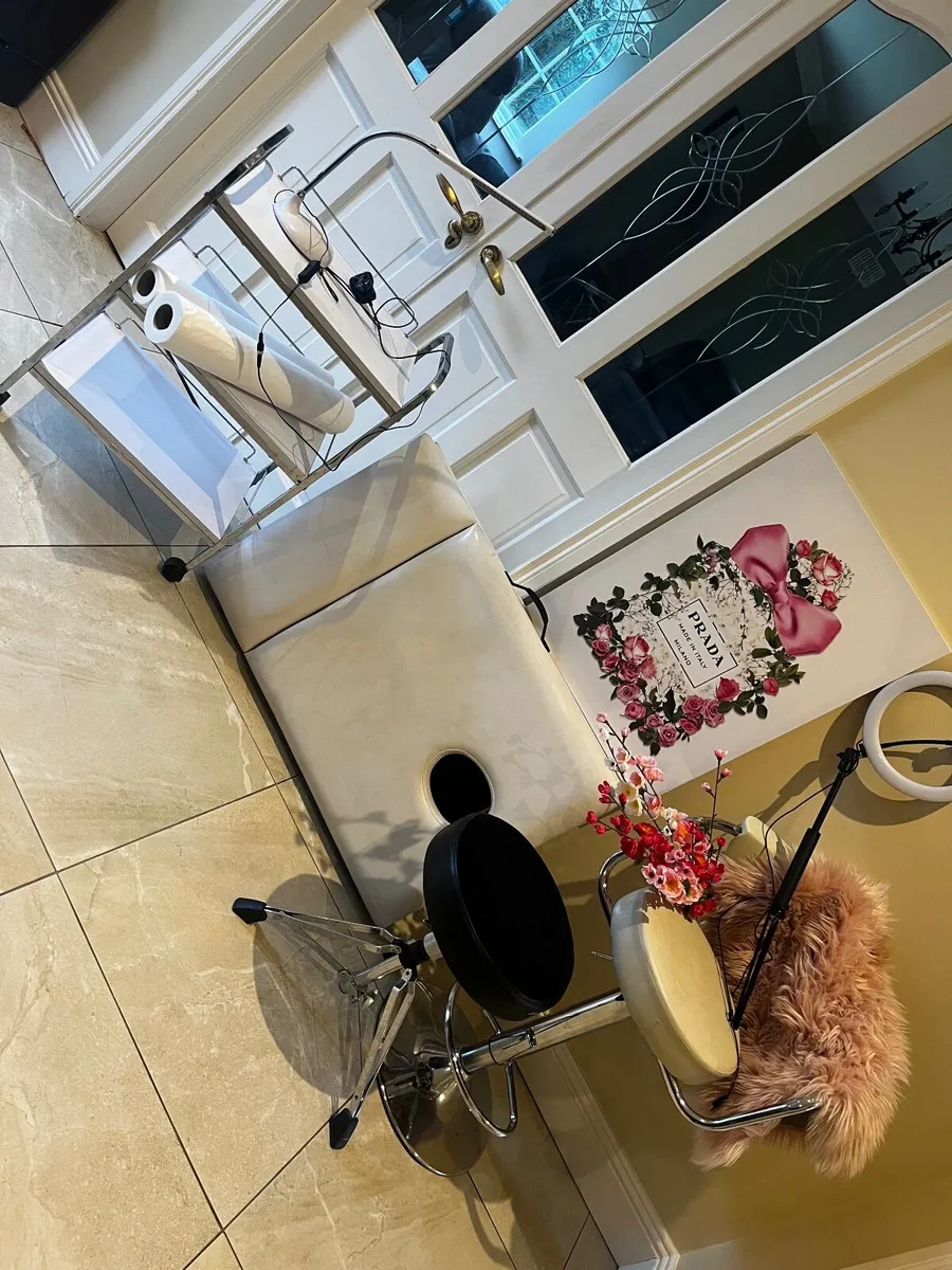Beauty Therapist Equipment - Image 1