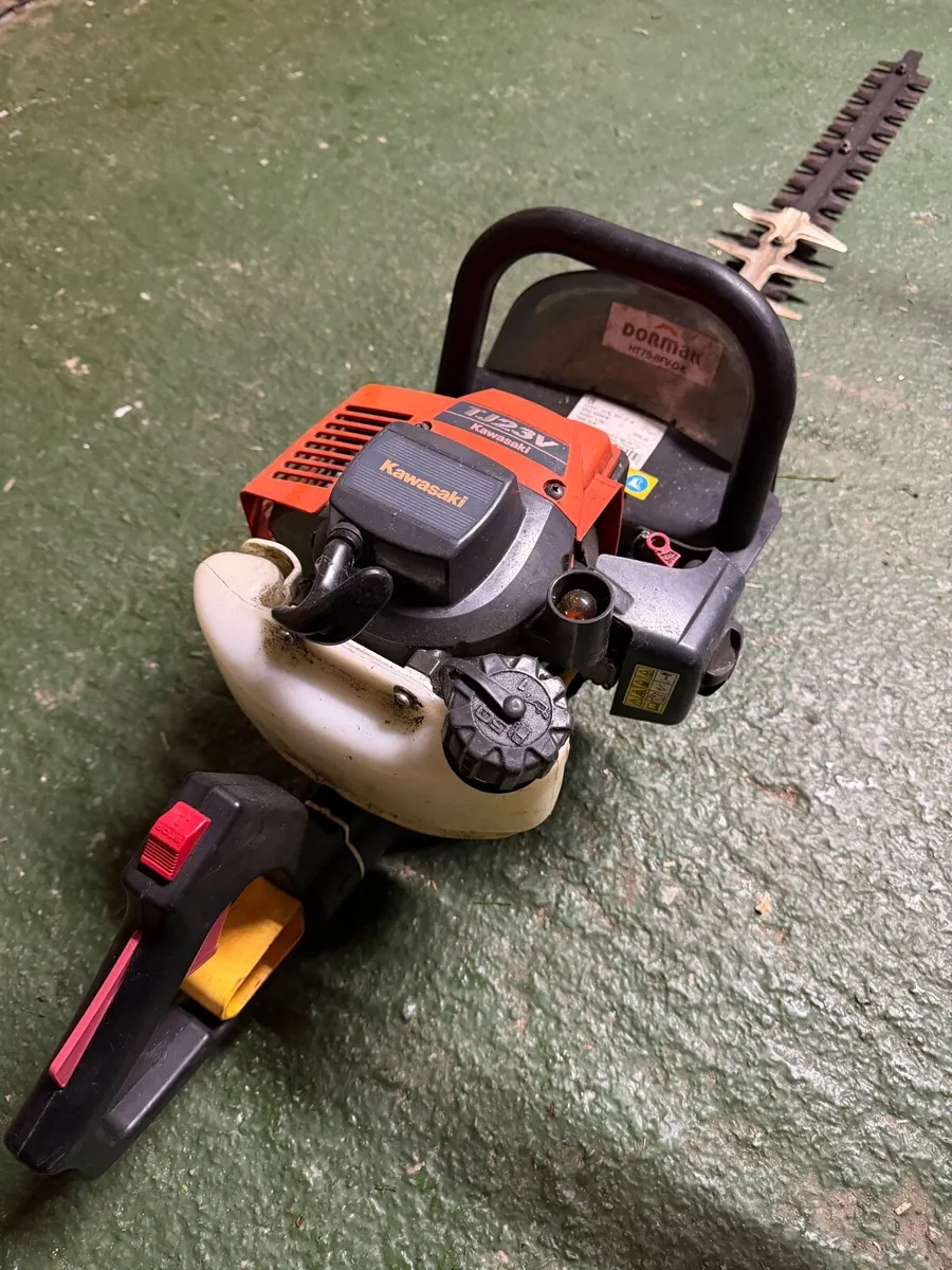Kawasaki Hedge cutter - Image 1