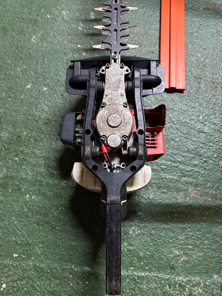 Kawasaki Hedge cutter - Image 2