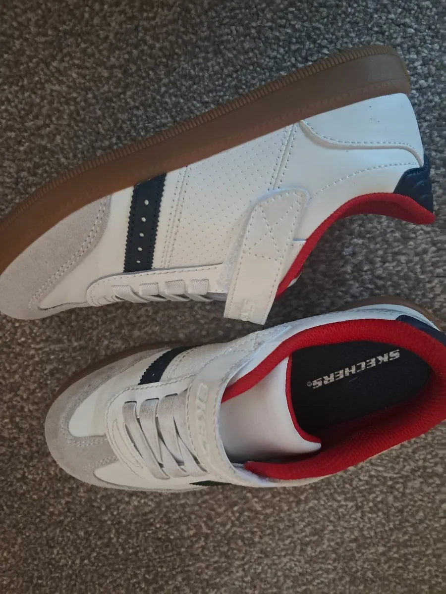 Skechers Occasion Shoes worn once - Image 4