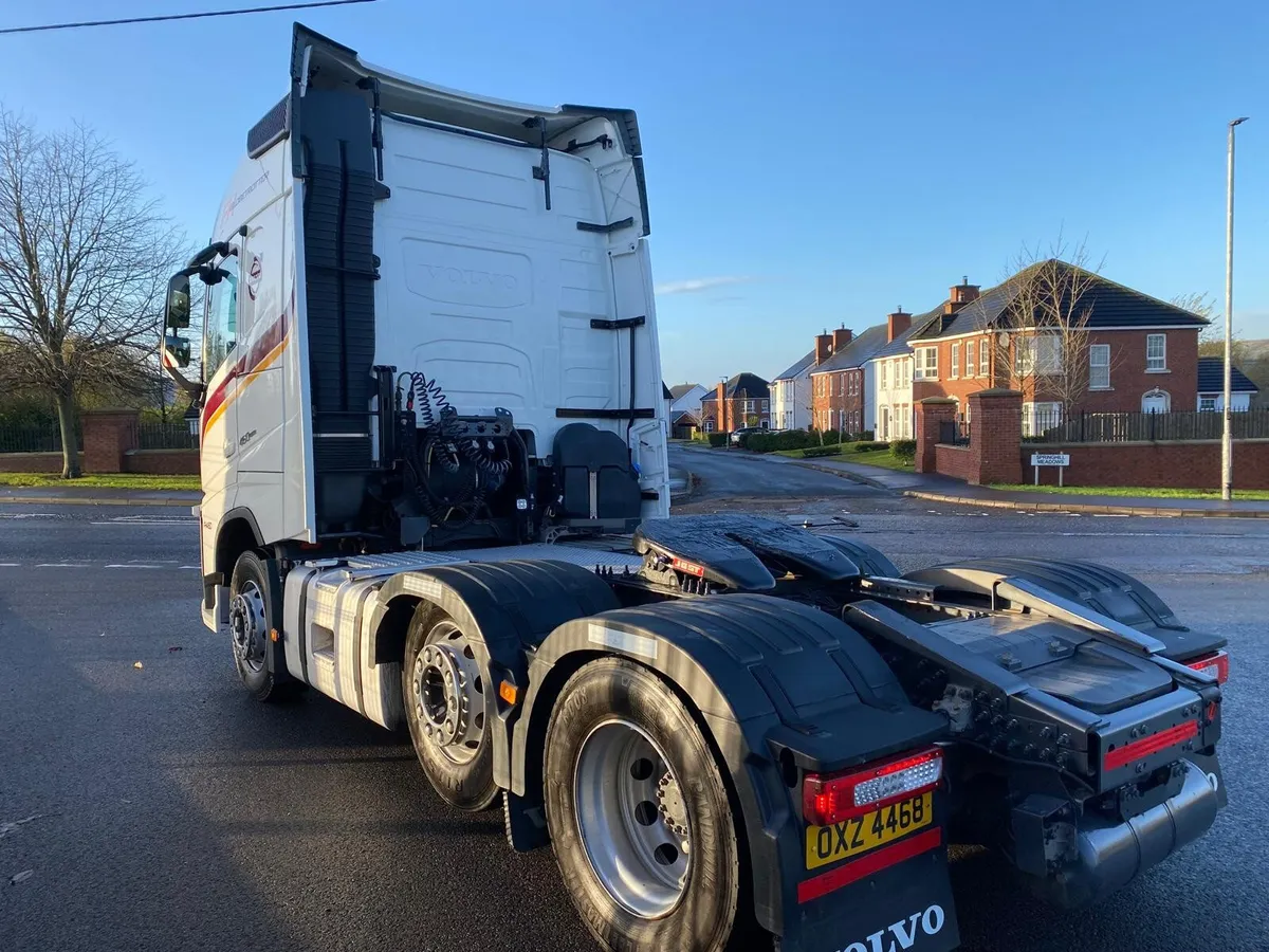 Volvo FH460 Globetrotter 6x2 For Sale (2020) - Image 4