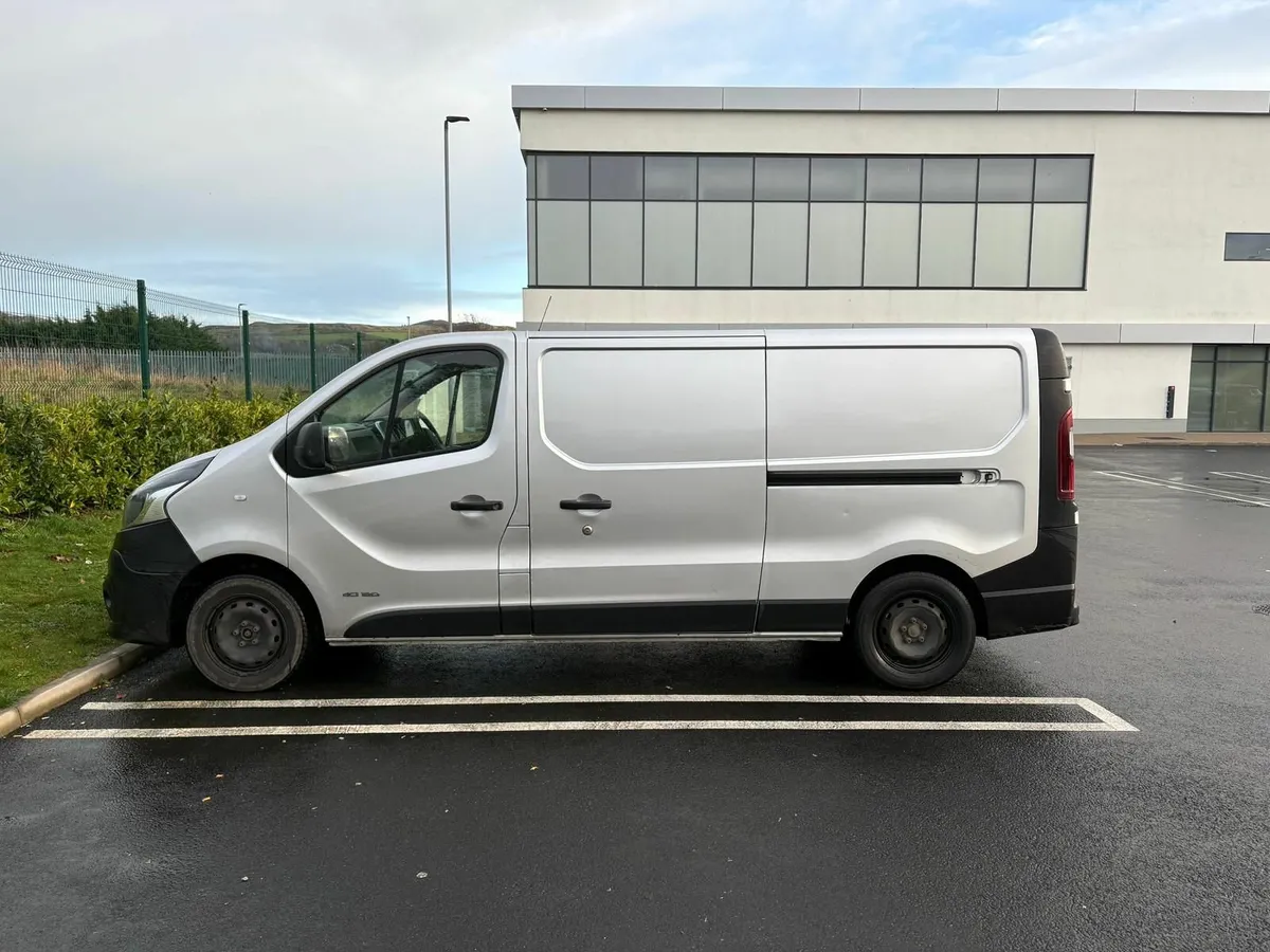 Nissan NV300 2019 - Image 4