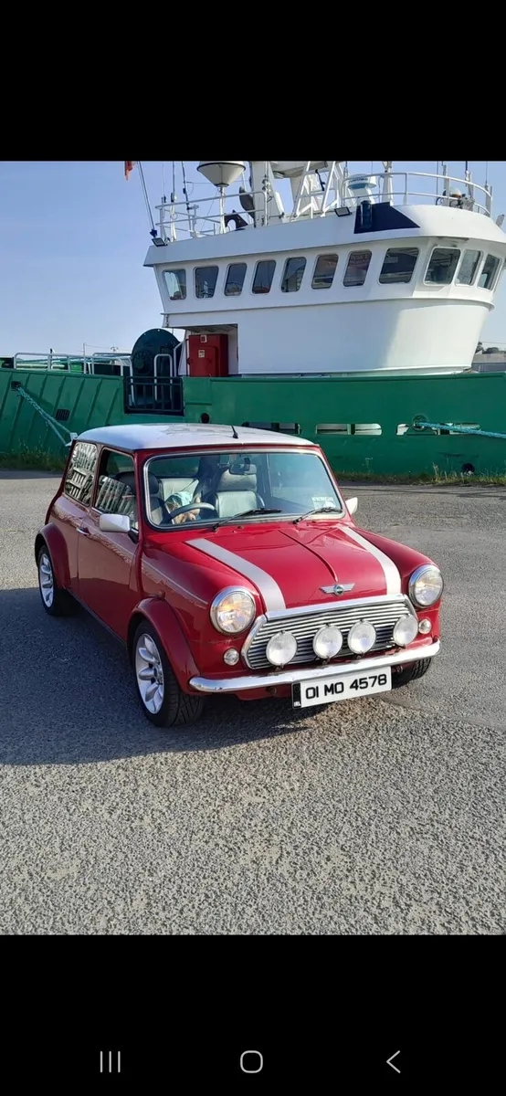 Mini 01 - Image 1