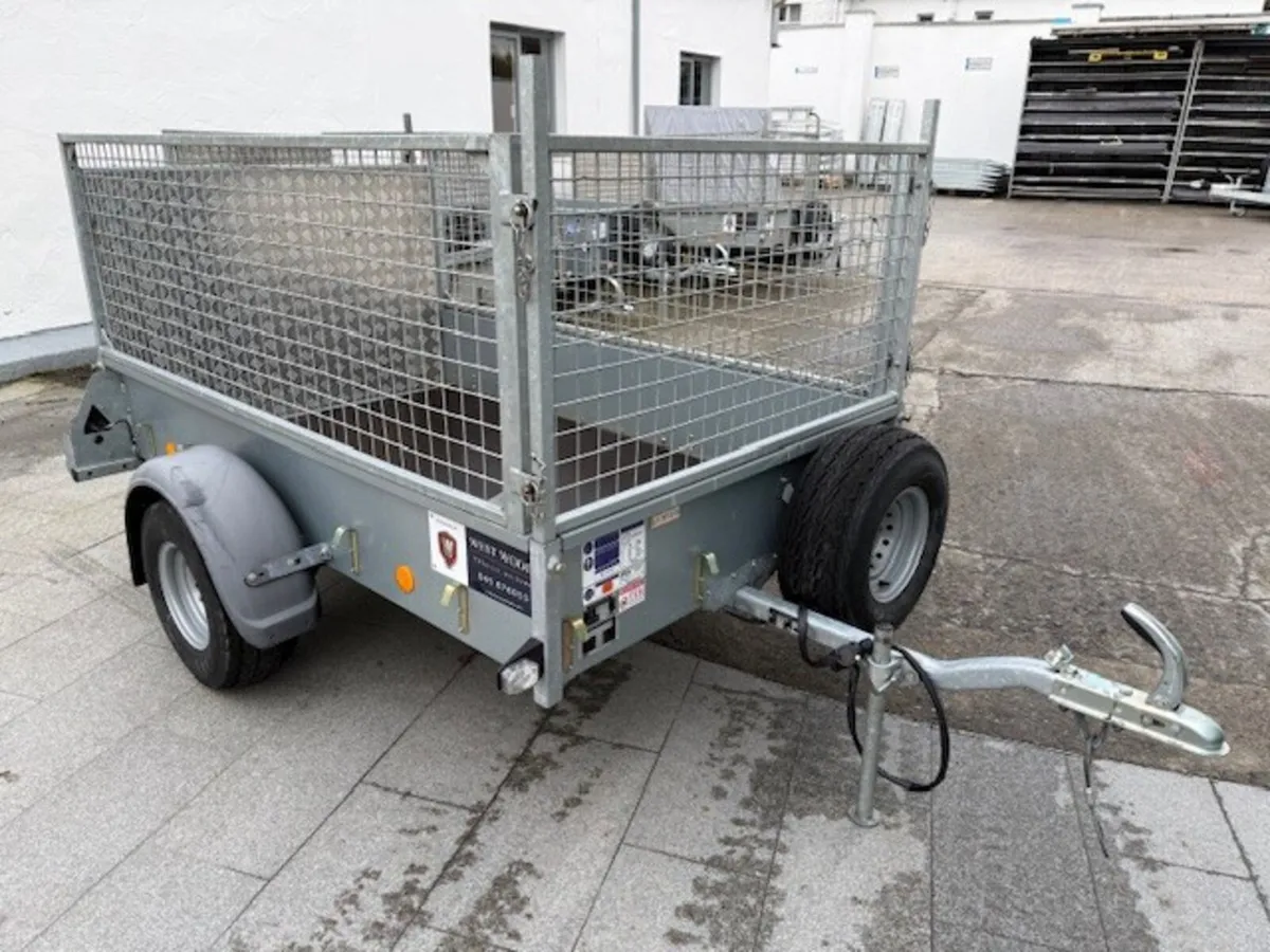 T805659 New Old Stock P6e 6'6'' x 4' Ifor Williams - Image 1