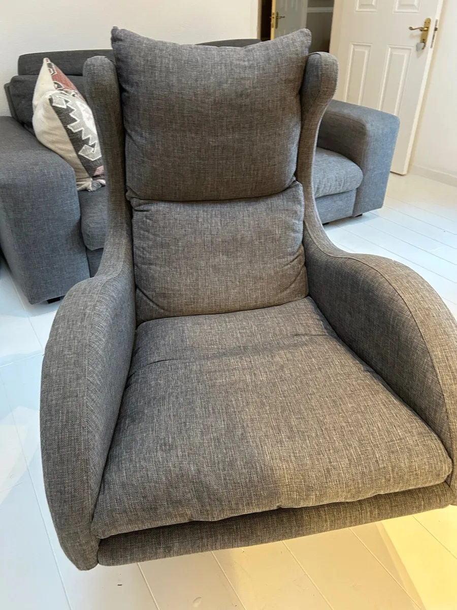 Couch and swivel arm chair . - Image 3