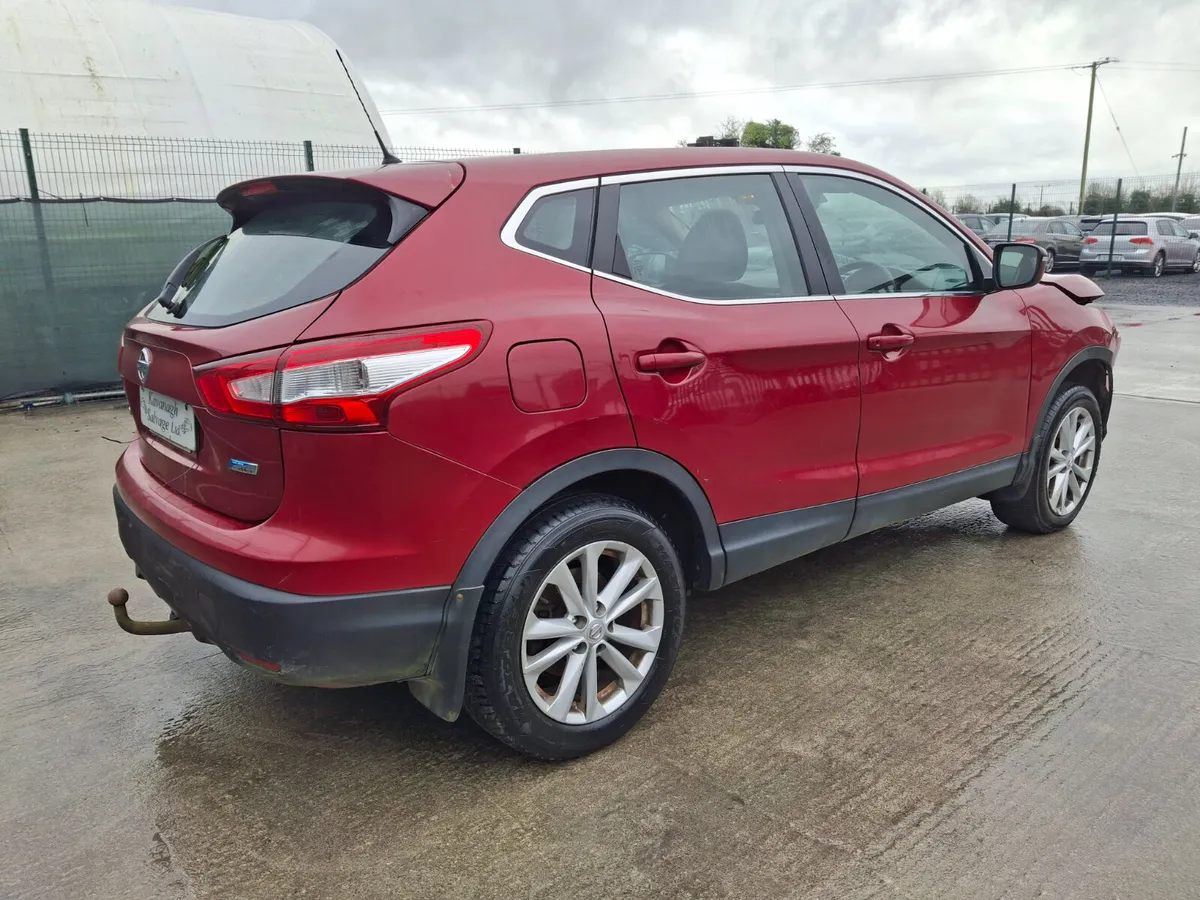 142 Nissan qashqai  1.5 Diesel - Image 3