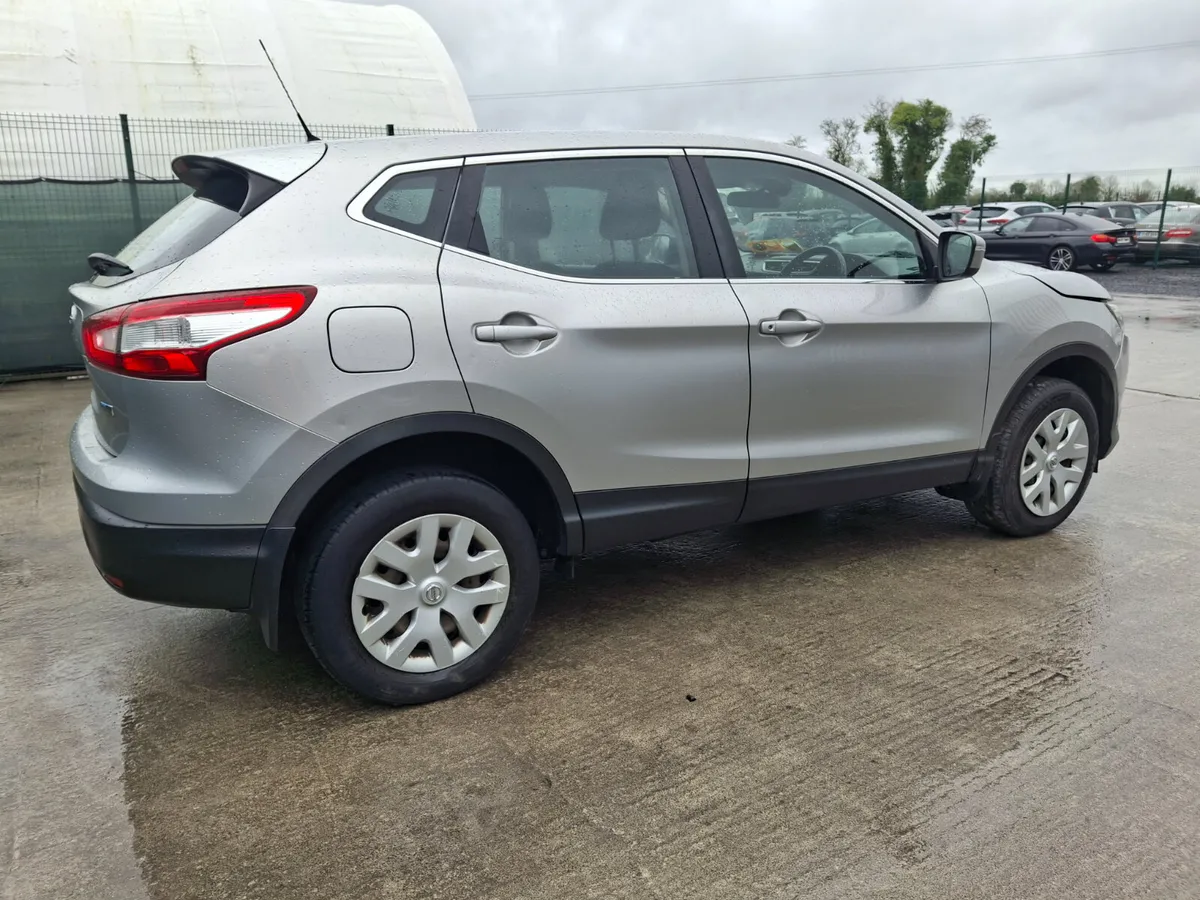 2014 Nissan Qashqai  1.5 Diesel - Image 3
