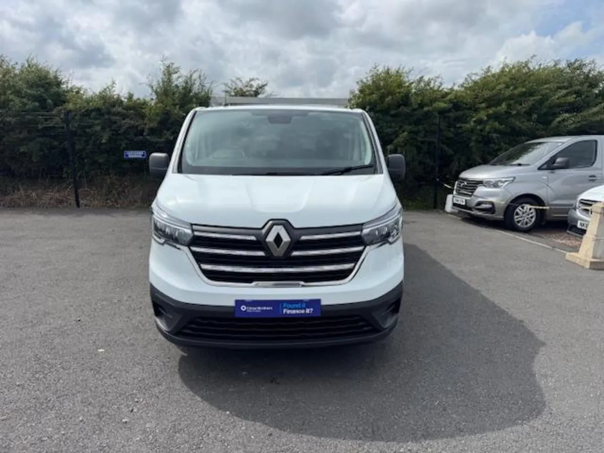 Renault Trafic  Advance LWB - One Owner from New - Image 2